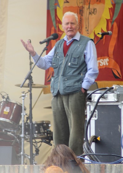 Tony Benn addressing the crowd